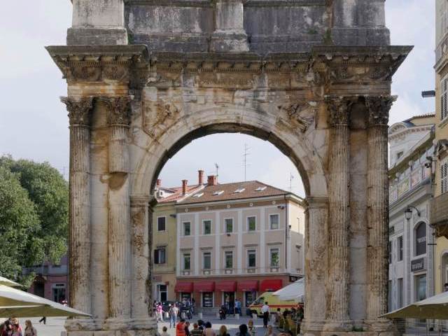 Pula